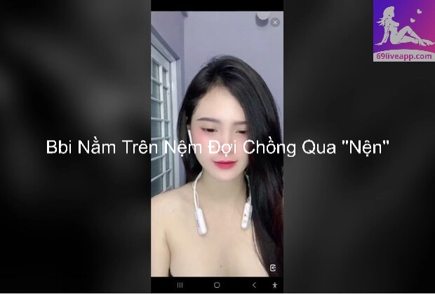 Bbi Nằm Trên Nệm Đợi Chồng Qua ''Nện'' 4