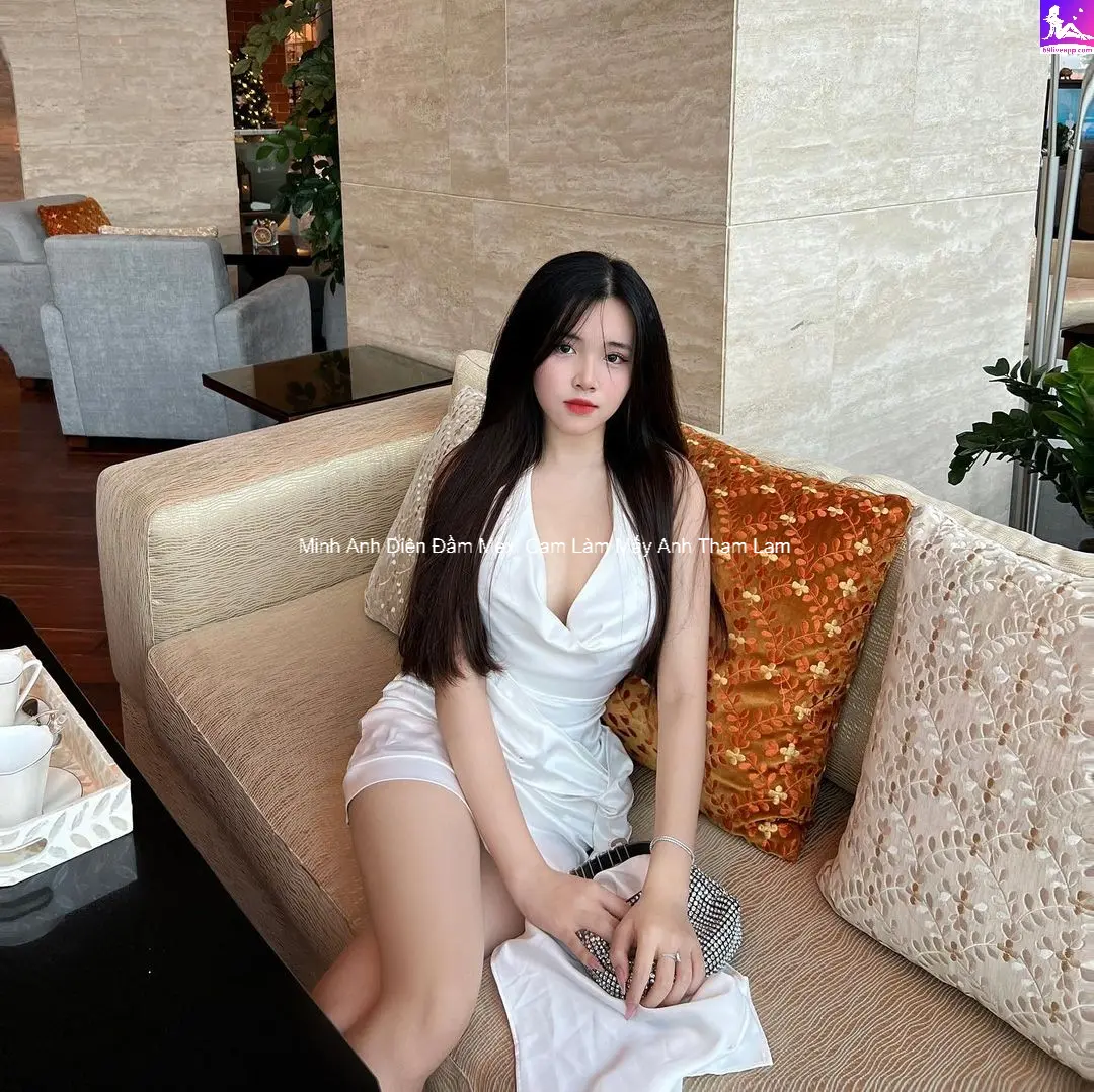 Minh Anh Diện Đầm Mexi Cam Làm Mấy Anh Tham Lam 8